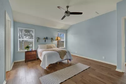 2210 Meadow View Drive, San Marcos, TX 78666 - Photo 16