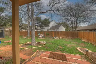 2210 Meadow View Dr, San Marcos, TX 78666 - Photo 24