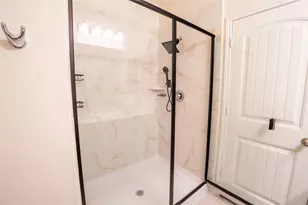 304 Summit Dr, Lockhart, TX 78644 - Photo 20