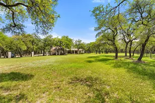 2841 Oak Haven Cir, Georgetown, TX 78628 - Photo 36
