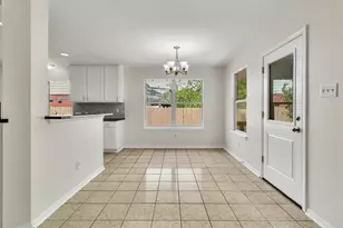 11209 Avering Ln, Austin, TX 78754 - Photo 8