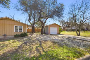 202 Forest St, Georgetown, TX 78626 - Photo 32