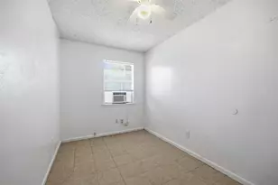 202 Forest St, Georgetown, TX 78626 - Photo 16