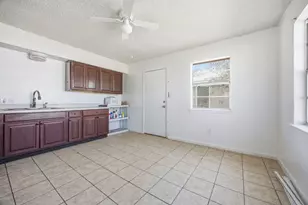 202 Forest St, Georgetown, TX 78626 - Photo 8