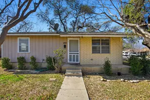 202 Forest St, Georgetown, TX 78626 - Photo 2