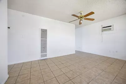 202 Forest Street, Georgetown, TX 78626 - Photo 4