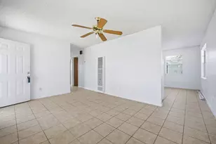 202 Forest St, Georgetown, TX 78626 - Photo 6
