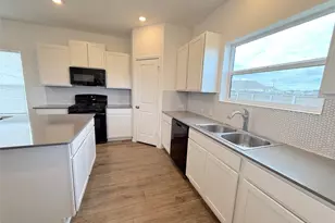 224 Canley Loop, Hutto, TX 78634 - Photo 10