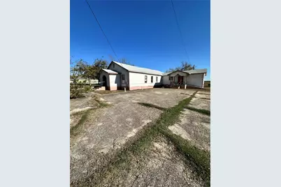 125 2nd Avenue, Taylor, TX 76574 - Photo 1