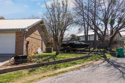 1811 Saylor Street, Goldthwaite, TX 76844 - Photo 16