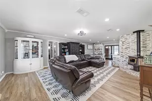 1811 Saylor St, Goldthwaite, TX 76844 - Photo 18