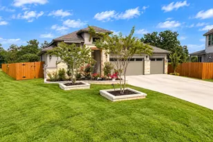 1129 Cole Ests Dr, Georgetown, TX 78628 - Photo 2