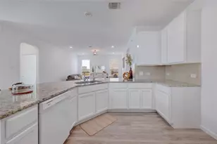 468 Sheepshank Dr, Georgetown, TX 78633 - Photo 10