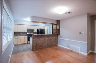 2416 S 5th St, Austin, TX 78704 - Photo 4