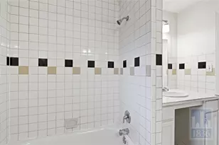 2416 S 5th St, Austin, TX 78704 - Photo 16