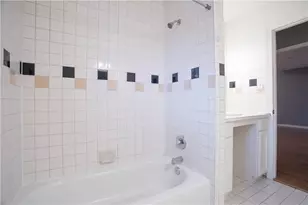 2416 S 5th St, Austin, TX 78704 - Photo 20