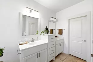 610 Fletcher St, Austin, TX 78704 - Photo 16