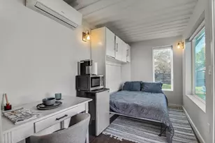 1723 Fawn Dr, Austin, TX 78741 - Photo 30