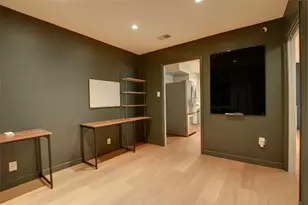 1723 Fawn Dr, Austin, TX 78741 - Photo 24