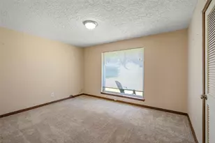 102 Chaparral St, San Marcos, TX 78666 - Photo 16