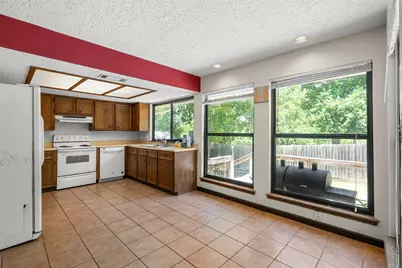 102 Chaparral Street, San Marcos, TX 78666 - Photo 6
