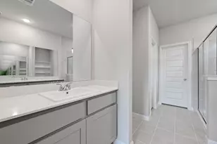 216 Hornet St, Elgin, TX 78621 - Photo 4
