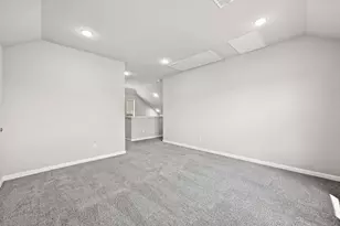 216 Hornet St, Elgin, TX 78621 - Photo 8