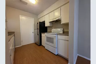 11900 Alpheus Avenue #B, Austin, TX 78759 - Photo 6