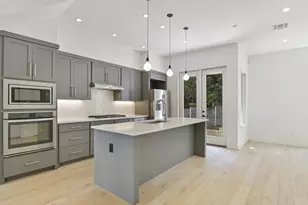 2506 Sutherland St, Austin, TX 78746 - Photo 2