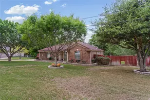 315 Appleton Ct, Buda, TX 78610 - Photo 2