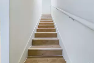 711 W 32nd St, Austin, TX 78705 - Photo 18