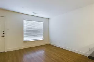 711 W 32nd St, Austin, TX 78705 - Photo 8