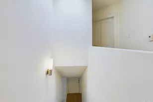 711 W 32nd St, Austin, TX 78705 - Photo 2