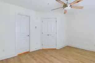 711 W 32nd St, Austin, TX 78705 - Photo 32