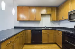 711 W 32nd St, Austin, TX 78705 - Photo 10