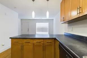 711 W 32nd St, Austin, TX 78705 - Photo 14