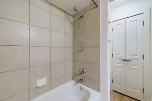 711 W 32nd St, Austin, TX 78705 - Photo 28