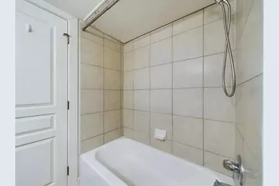 711 W 32nd Street #143, Austin, TX 78705 - Photo 26