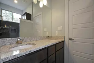1608 Miriam Ave, Austin, TX 78702 - Photo 8