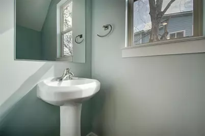 1608 Miriam Avenue #B, Austin, TX 78702 - Photo 4