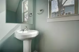 1608 Miriam Ave, Austin, TX 78702 - Photo 4