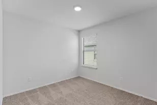 108 Ragnar Dr, Jarrell, TX 76537 - Photo 22