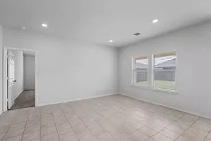 108 Ragnar Dr, Jarrell, TX 76537 - Photo 6