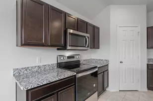 108 Ragnar Dr, Jarrell, TX 76537 - Photo 14