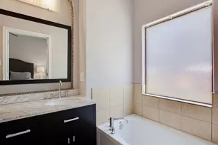 2404 Independence Dr, Austin, TX 78745 - Photo 18