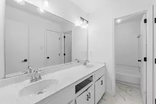 8203 Colony Loop Dr, Austin, TX 78724 - Photo 12