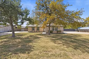 1903 S W Dr, Leander, TX 78641 - Photo 2