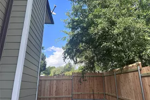 5708 Spring Meadow Rd, Austin, TX 78744 - Photo 20