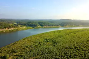 109 Cove Creek Dr, Spicewood, TX 78669 - Photo 20