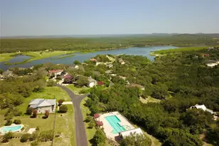 109 Cove Creek Dr, Spicewood, TX 78669 - Photo 10